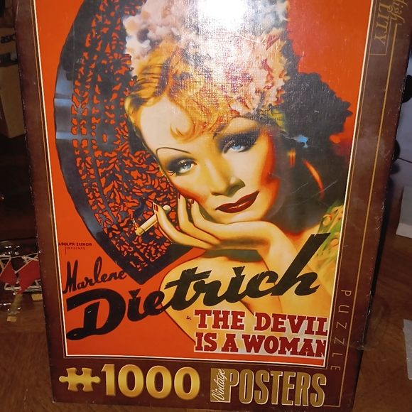 Marlene Dietrich New 1000Piece Puzzle NEW - Picture 3 of 5